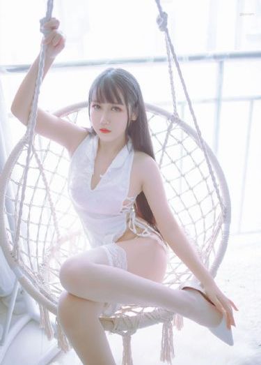 欧美高叉泳装秀高清_720电影完整版