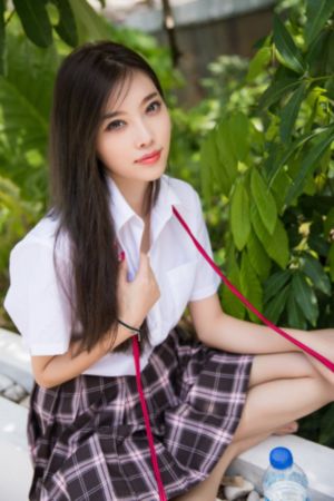 黄色欧美复古鞋男_国产剧手机在线看
